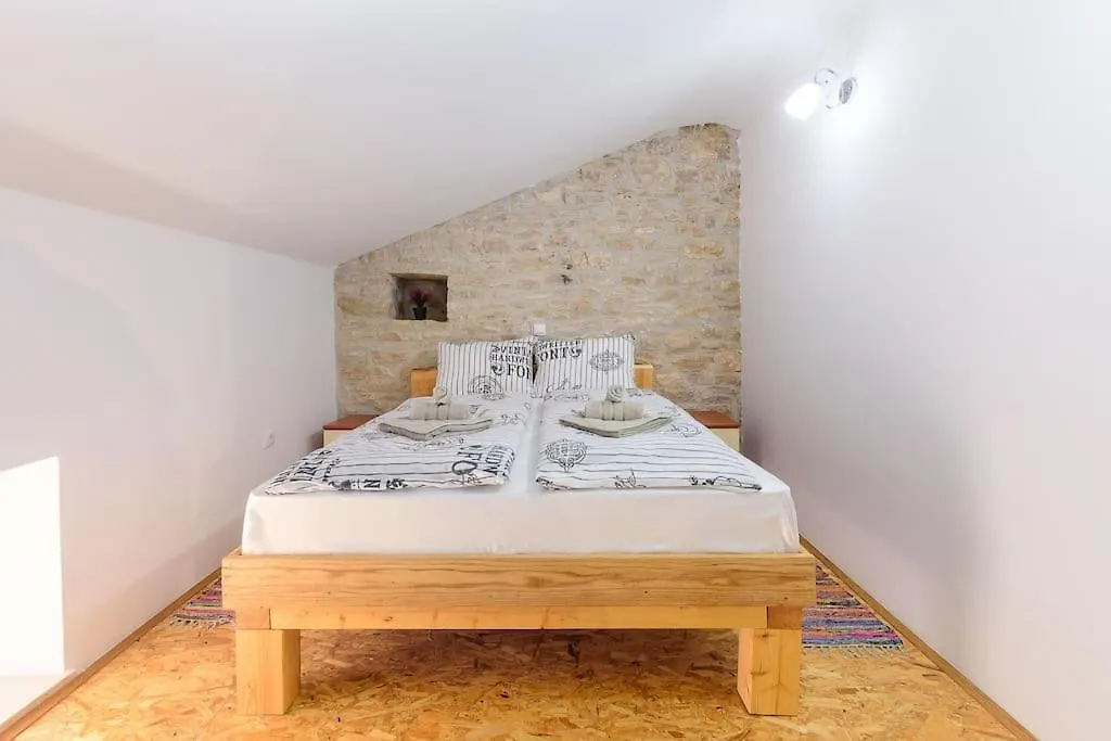 House Istrian Rose By Istrialux Villa Svetvincenat