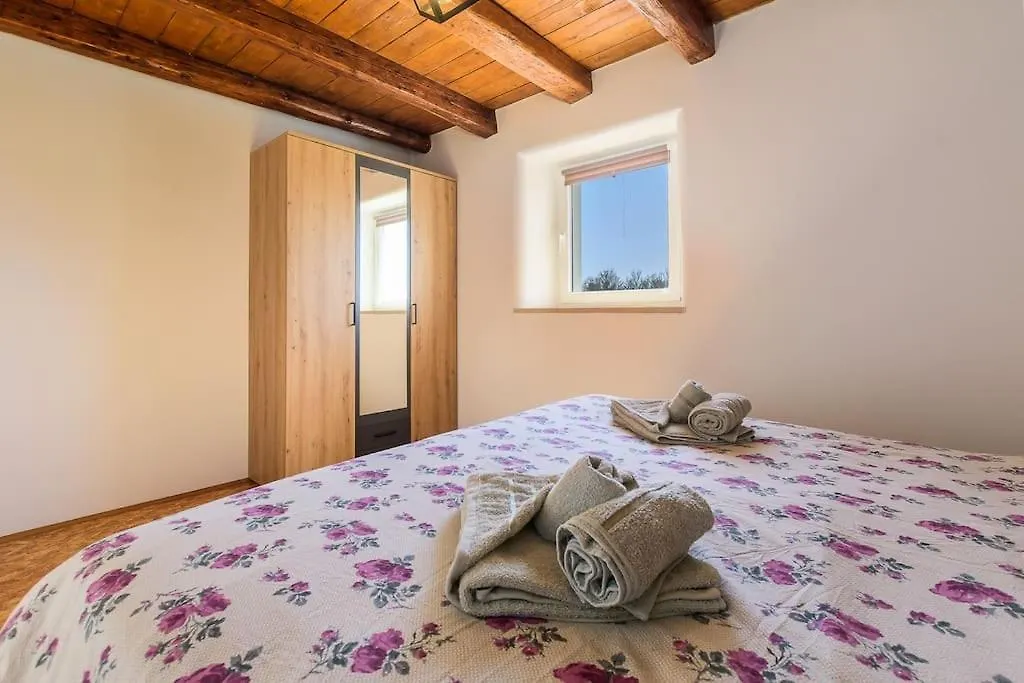 House Istrian Rose By Istrialux Villa Svetvincenat Croatia